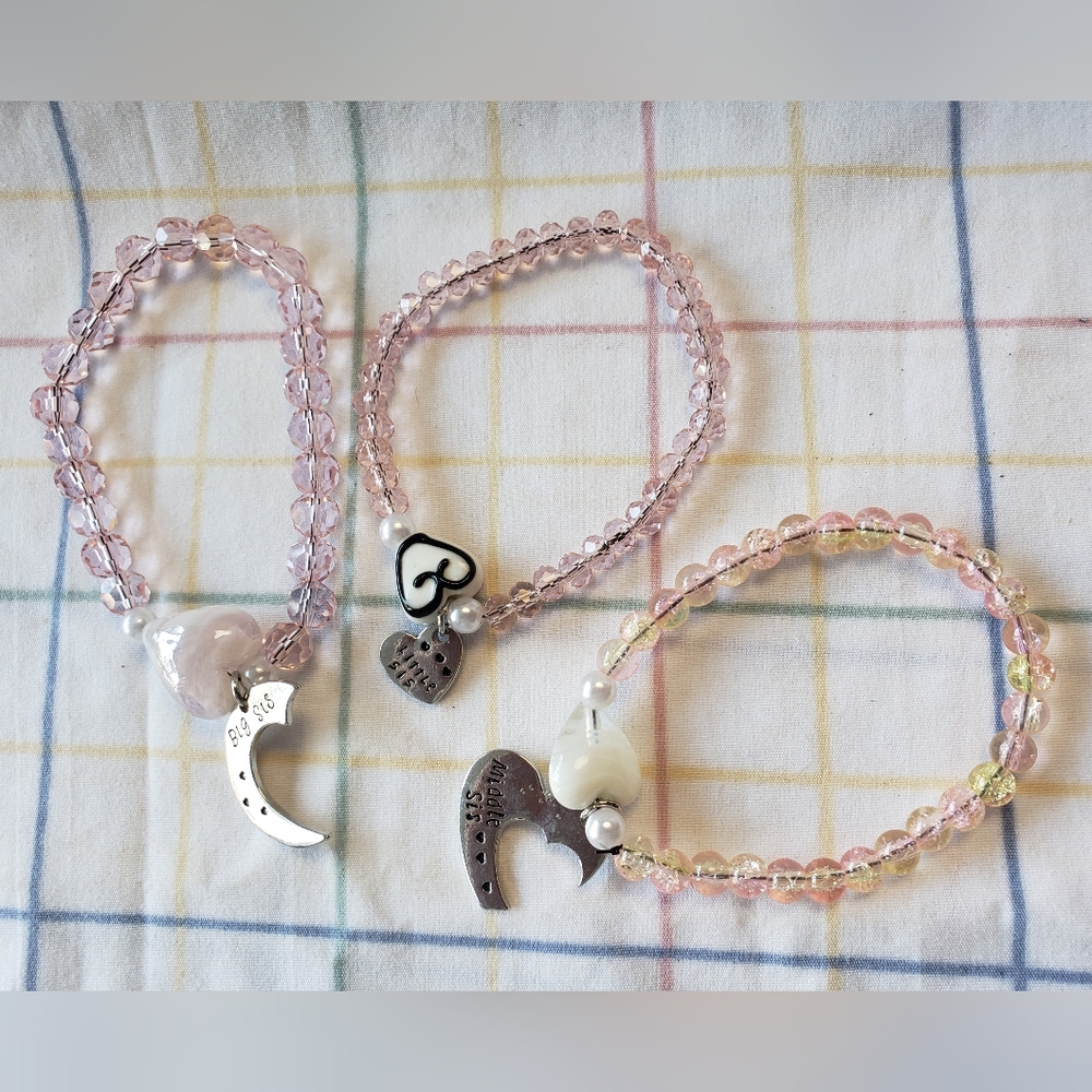 New handmade bracelet set SISTERS big, middle, little sis pink beaded hearts
